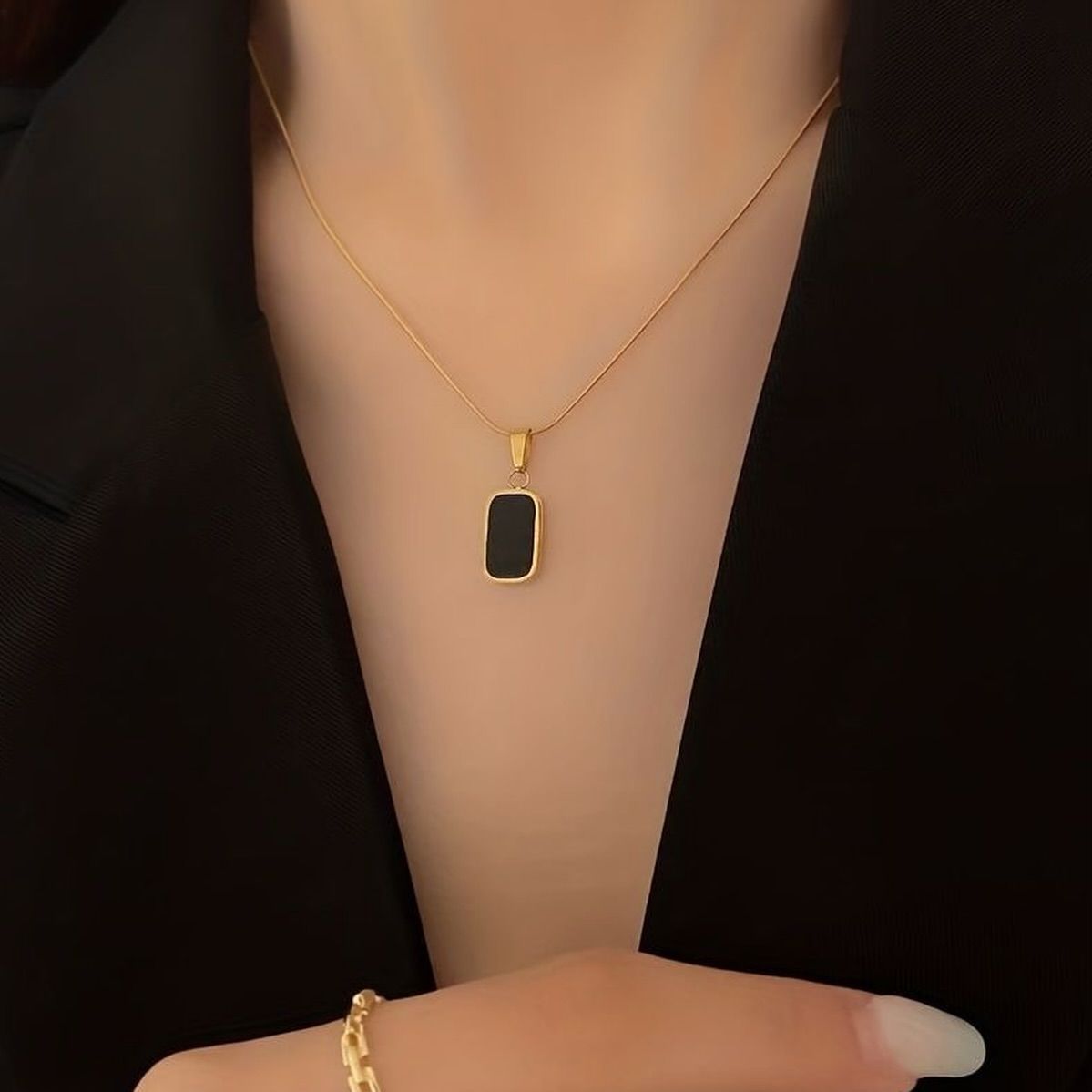 Rectangular Black Pendant