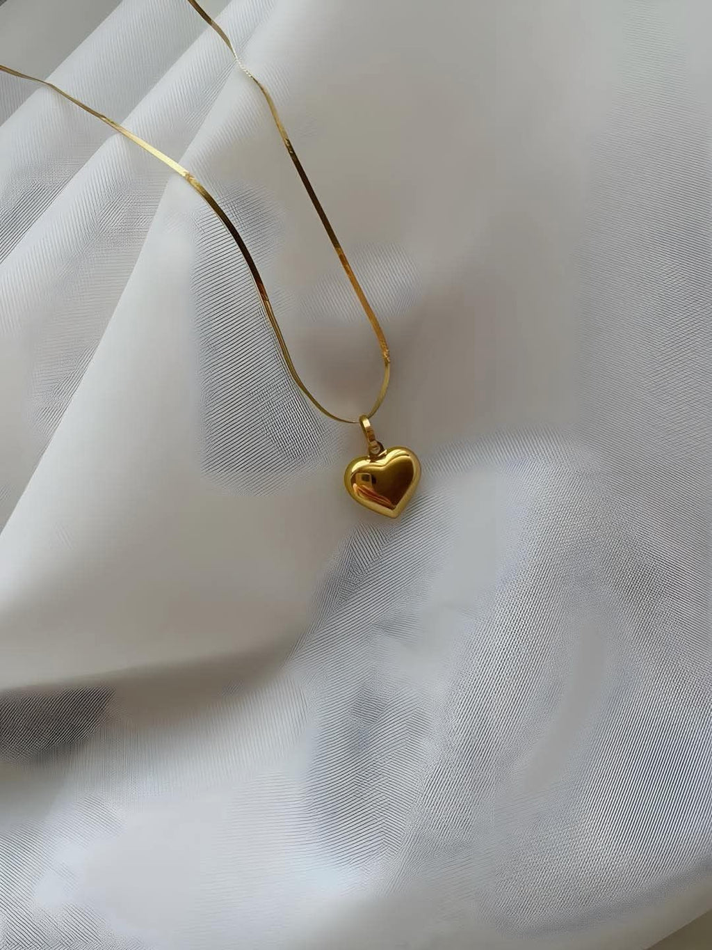Mini Amor Necklace